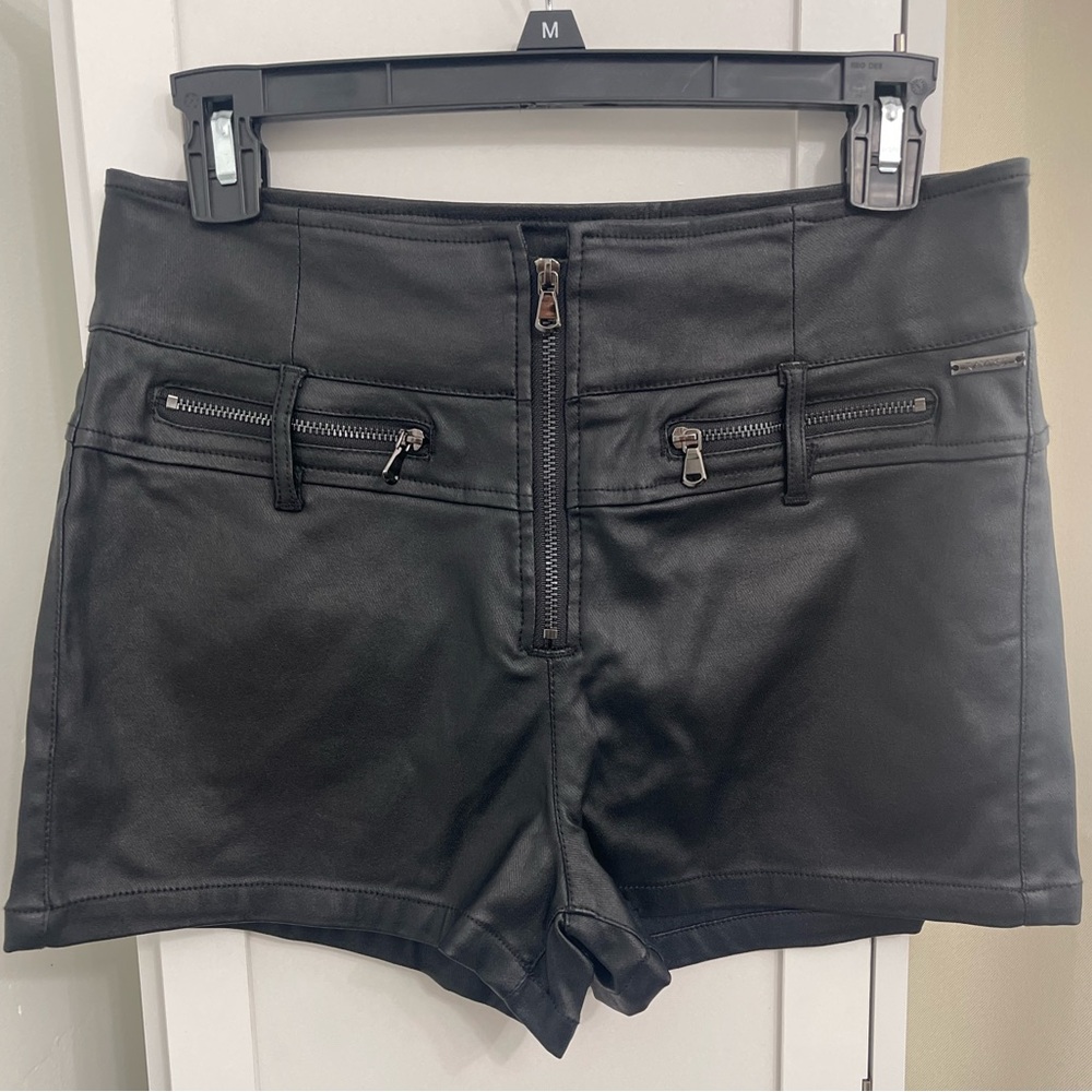 Ramisu Black Pleater High Waist Shorts with Zipper, Size Medium